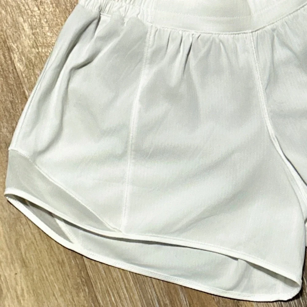 NWT lululemon Hotty Hot LR 4” Lined Short- 6 - Picture 5 of 15